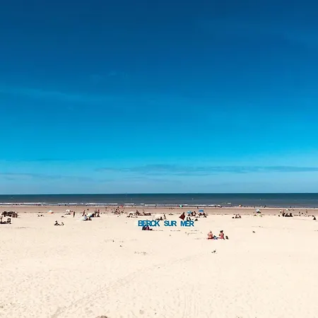 Studio Avec Balcon, Parking, Vue Mer Et Proche Plage Et Commerces - Fr-1-646-64 Apartment *